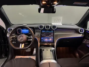 MERCEDES-BENZ GLC 300 de 4M AMG LINE PANO ACC BURM MEMO LED