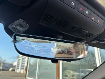 CORVETTE C8 6.2 V8 Stingray 2LT Targa Unfallfrei EU-Spec