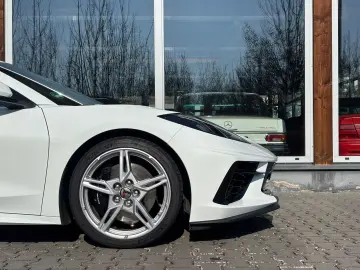 CORVETTE C8 6.2 V8 Stingray 2LT Targa Unfallfrei EU-Spec