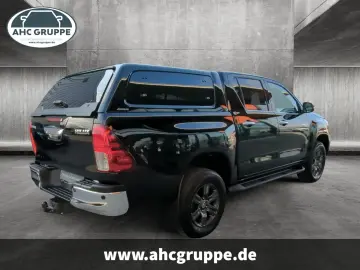 TOYOTA Hilux 2.4 D Double Cab 6-Gang-Aut. 4X4 Comfort