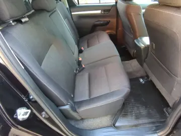 TOYOTA Hilux 2.4 D Double Cab 6-Gang-Aut. 4X4 Comfort