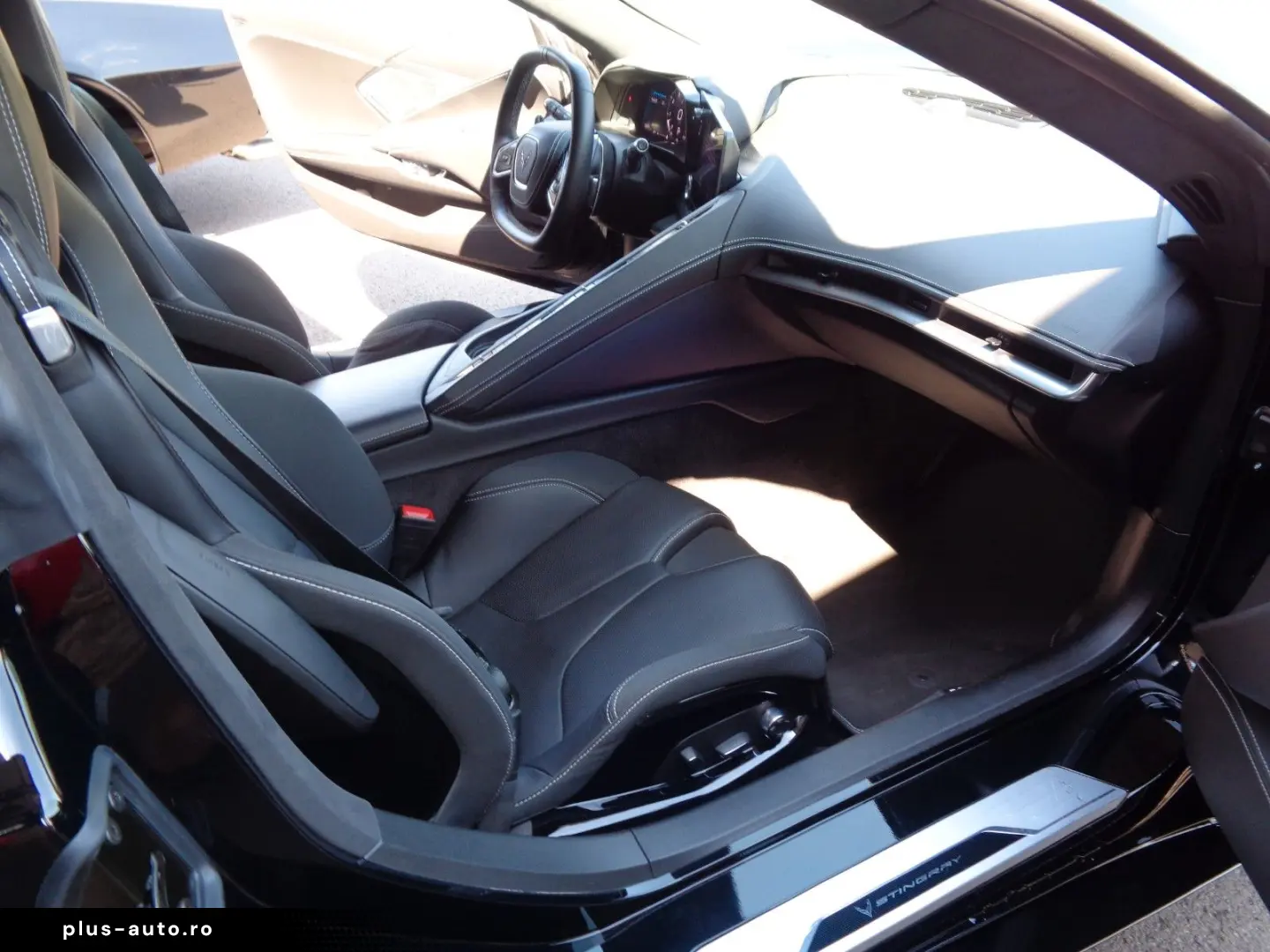 CORVETTE C8 Targa  Lift Deutsches Modell-COC Unfallfrei