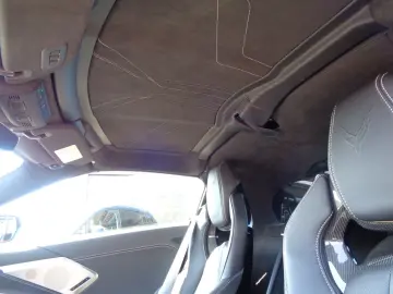 CORVETTE C8 Targa  Lift Deutsches Modell-COC Unfallfrei