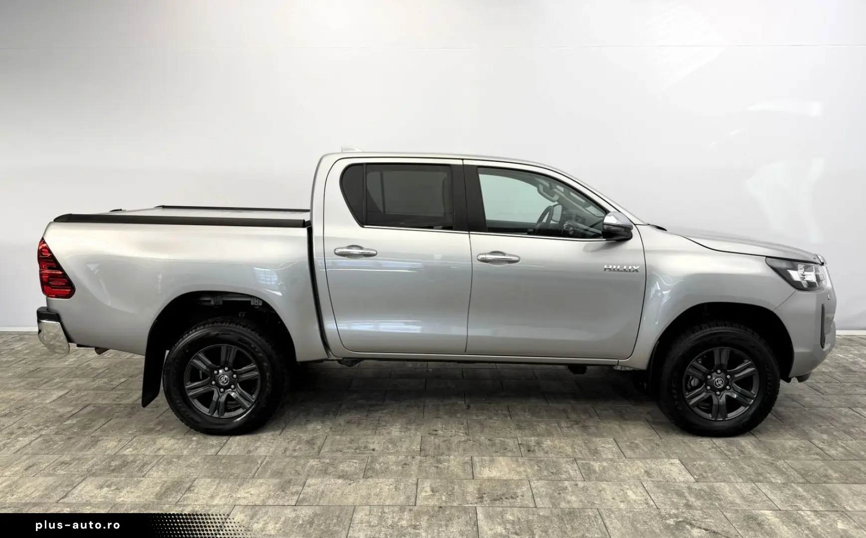 TOYOTA Hilux 2.8 D-4D 4x4  RFK SHZ DAB Rollo AHK