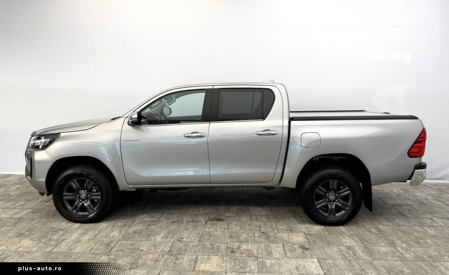TOYOTA Hilux 2.8 D-4D 4x4  RFK SHZ DAB Rollo AHK