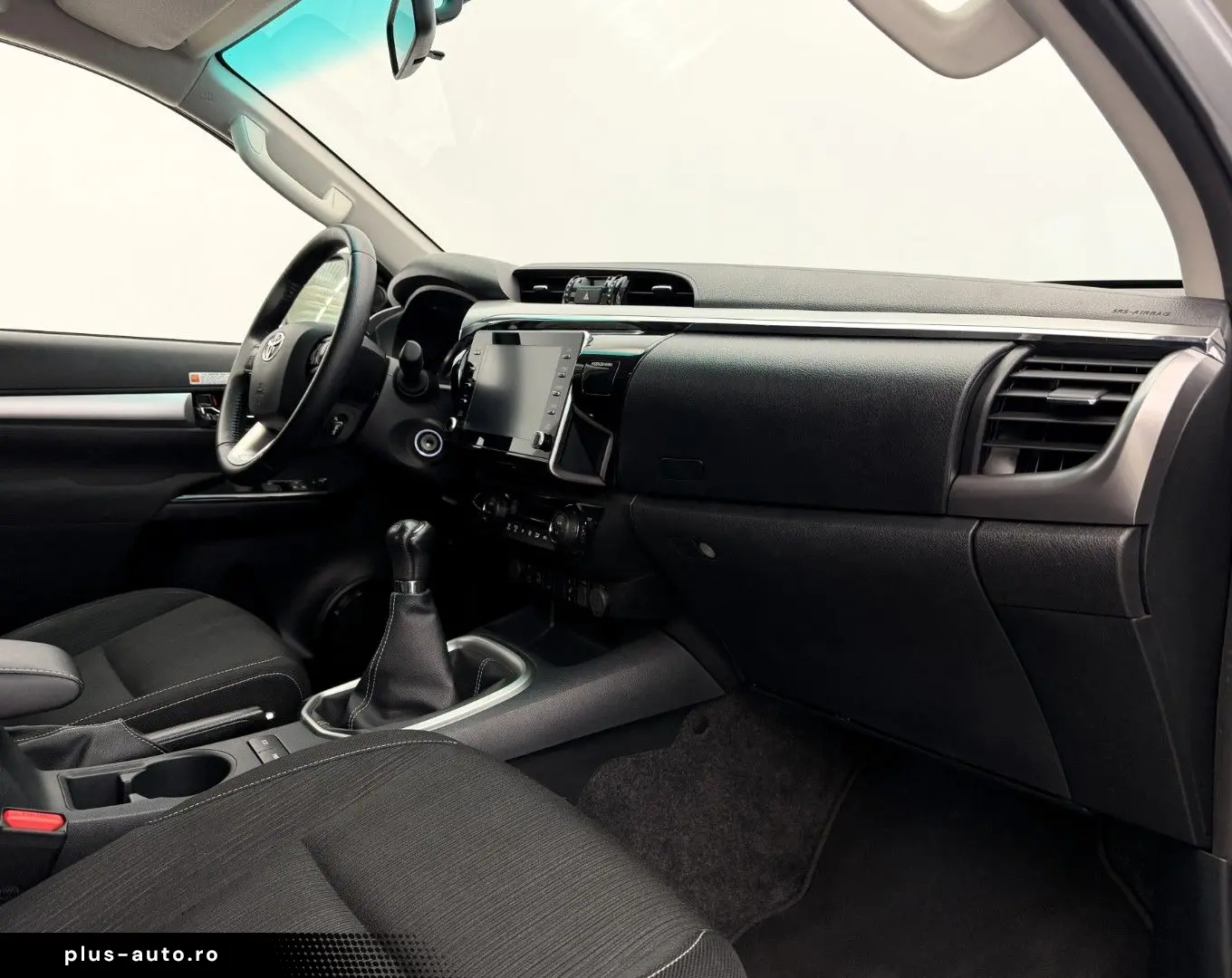 TOYOTA Hilux 2.8 D-4D 4x4  RFK SHZ DAB Rollo AHK