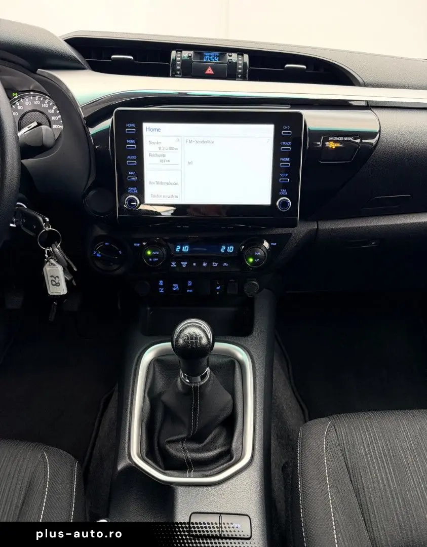 TOYOTA Hilux 2.8 D-4D 4x4  RFK SHZ DAB Rollo AHK