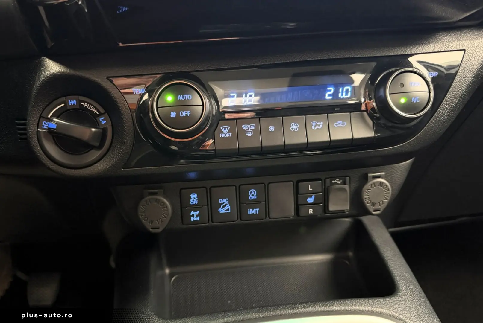 TOYOTA Hilux 2.8 D-4D 4x4  RFK SHZ DAB Rollo AHK