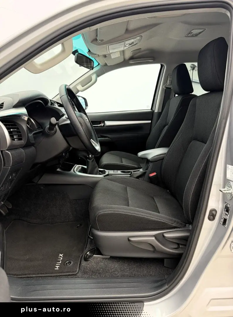 TOYOTA Hilux 2.8 D-4D 4x4  RFK SHZ DAB Rollo AHK