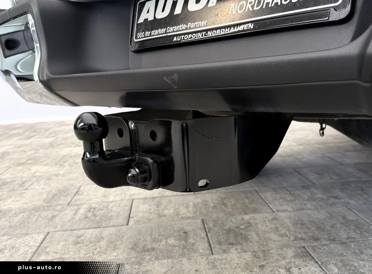 TOYOTA Hilux 2.8 D-4D 4x4  RFK SHZ DAB Rollo AHK