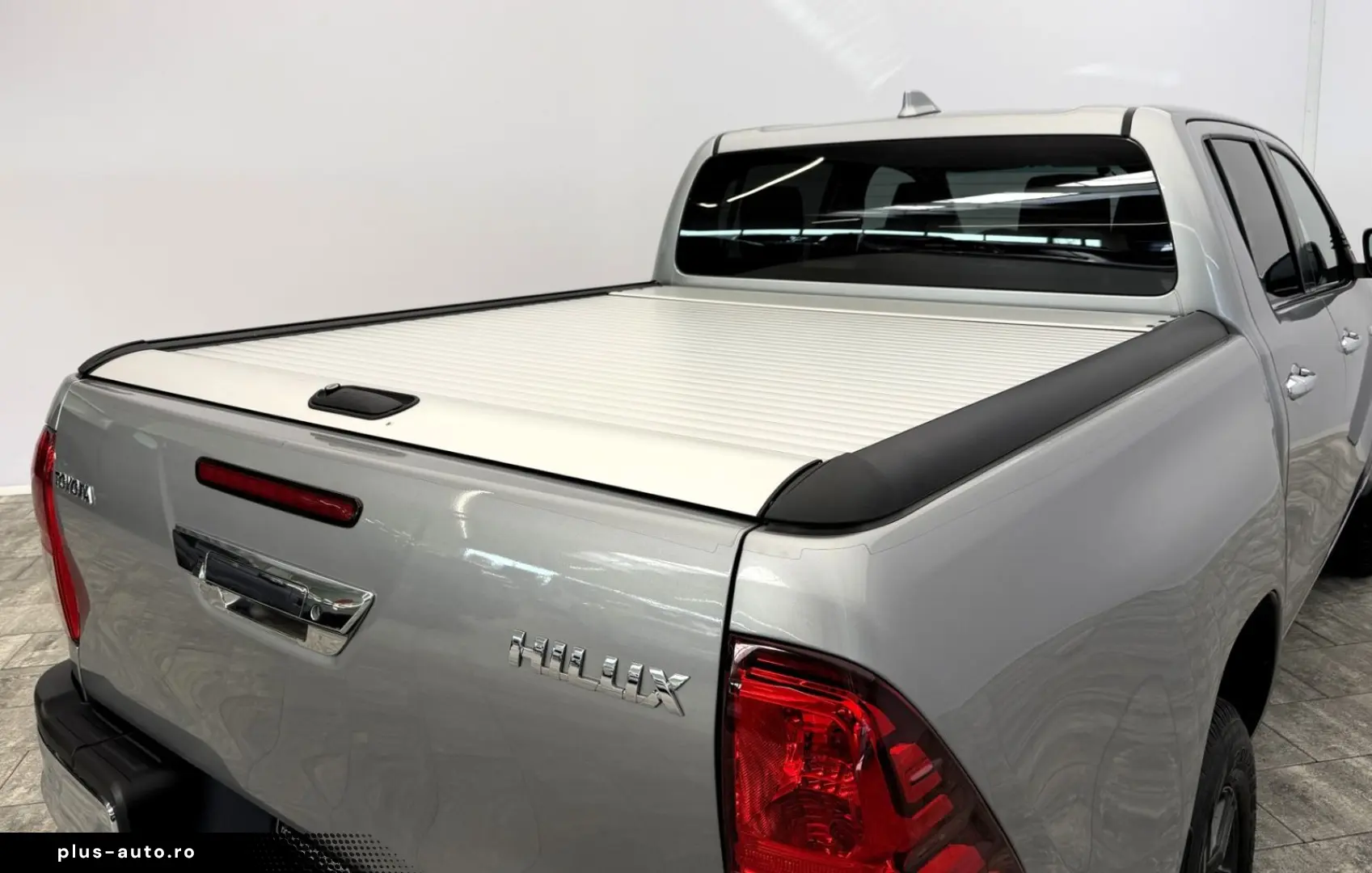 TOYOTA Hilux 2.8 D-4D 4x4  RFK SHZ DAB Rollo AHK