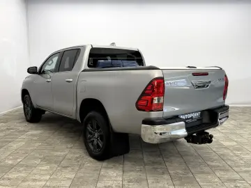 TOYOTA Hilux 2.8 D-4D 4x4  RFK SHZ DAB Rollo AHK