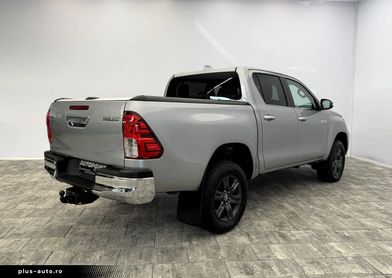 TOYOTA Hilux 2.8 D-4D 4x4  RFK SHZ DAB Rollo AHK