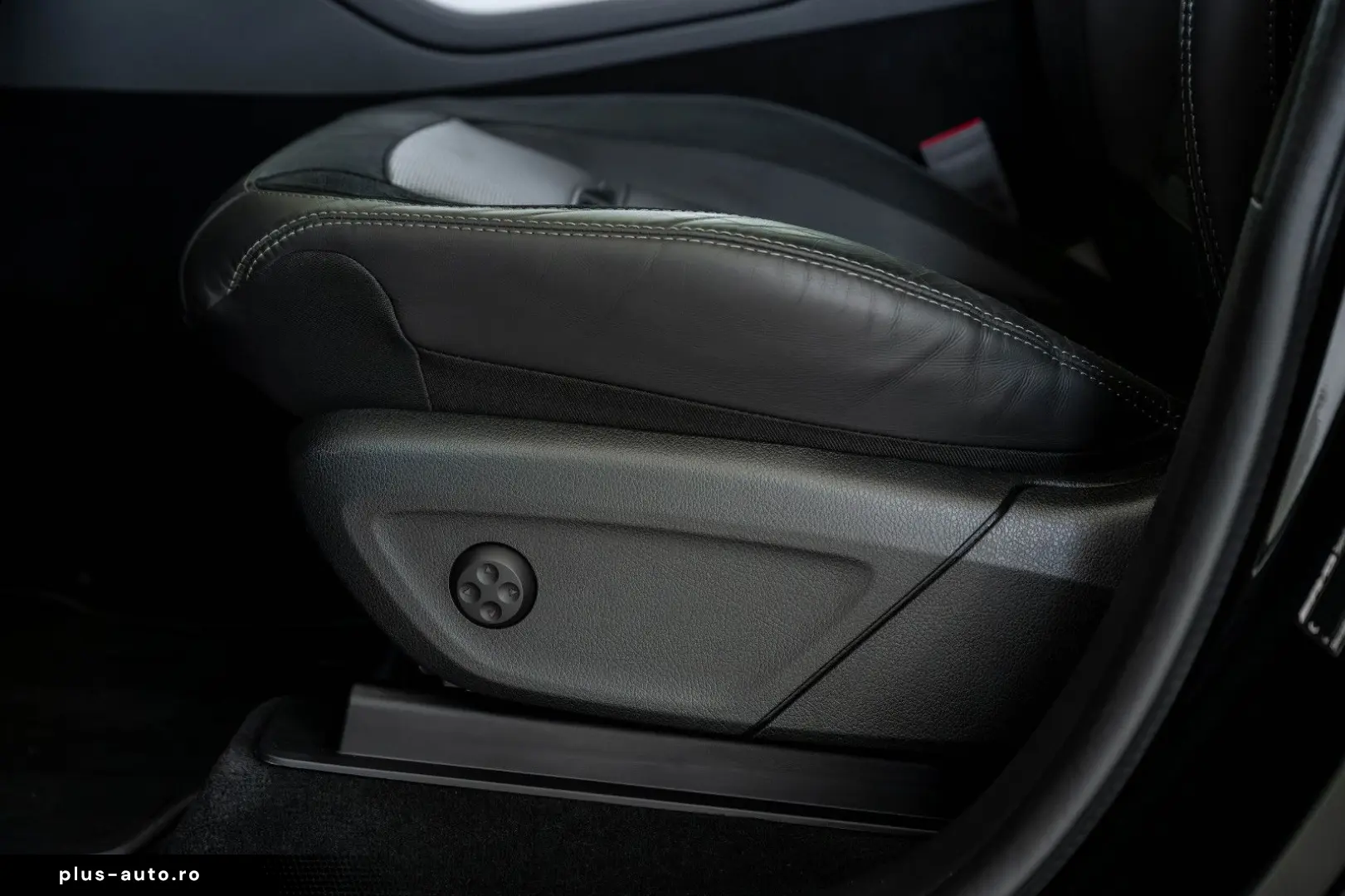 MERCEDES-BENZ GLE 63 S AMG SUV 4M  PREMIUM NIGHT TRI&hellip;