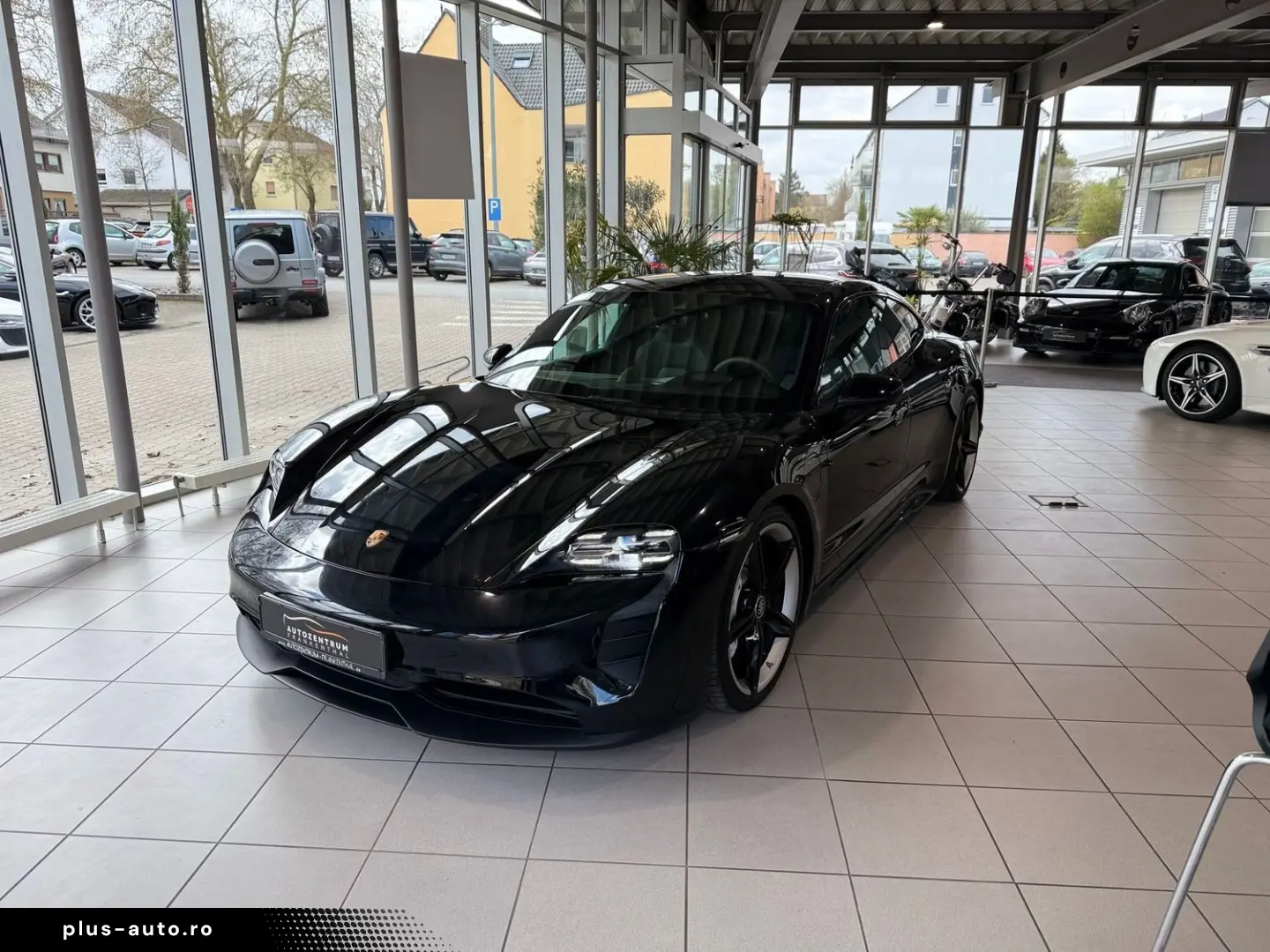 PORSCHE Taycan 4S APPROVED BOSE PANO 93 4 kWh 2.Display