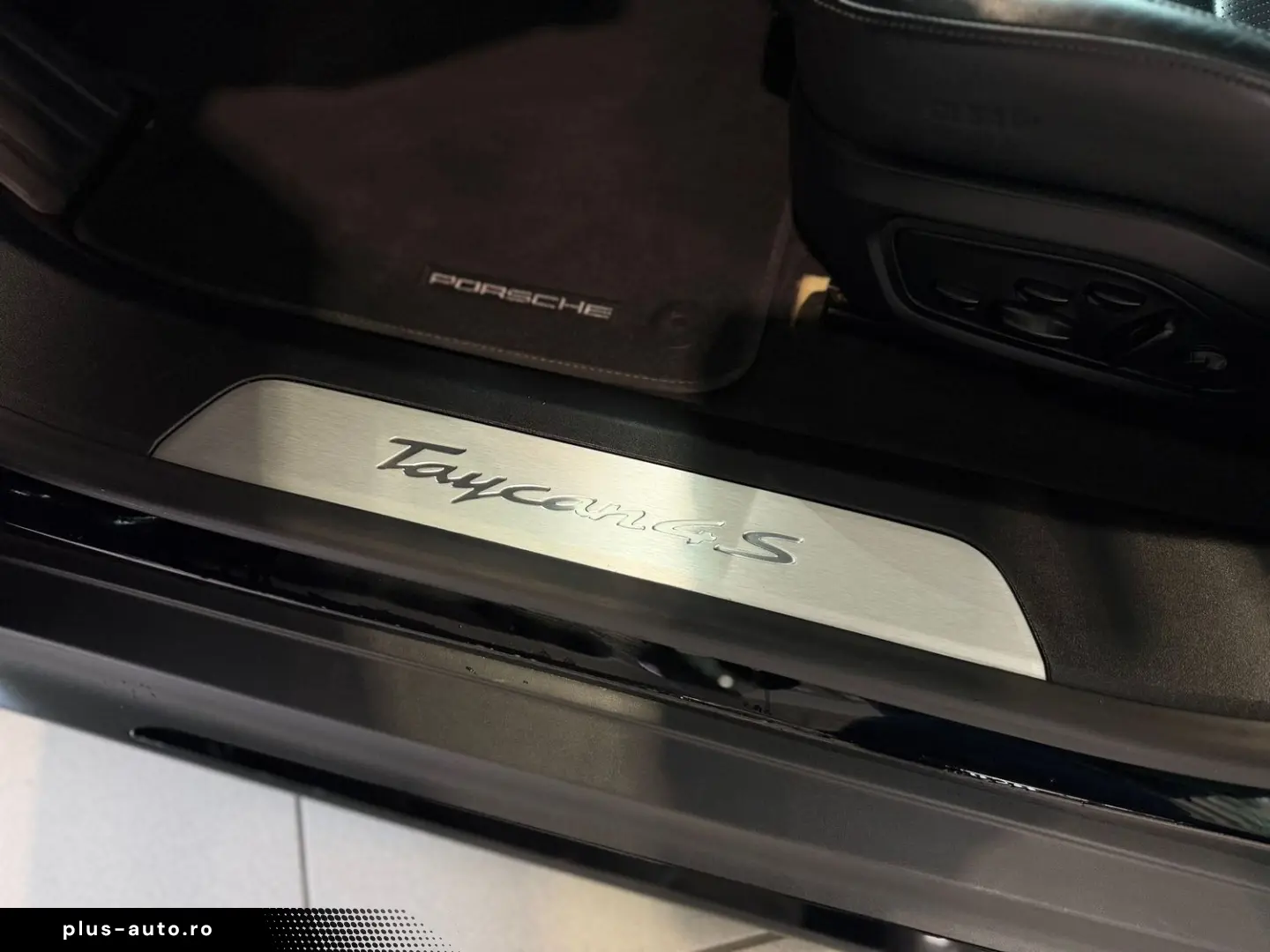 PORSCHE Taycan 4S APPROVED BOSE PANO 93 4 kWh 2.Display