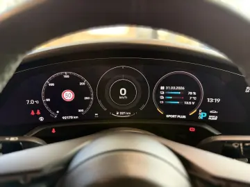 PORSCHE Taycan 4S APPROVED BOSE PANO 93 4 kWh 2.Display
