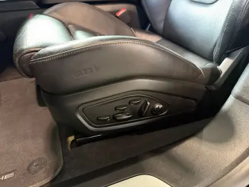 PORSCHE Taycan 4S APPROVED BOSE PANO 93 4 kWh 2.Display