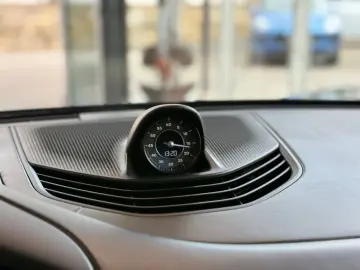 PORSCHE Taycan 4S APPROVED BOSE PANO 93 4 kWh 2.Display