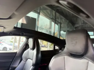 PORSCHE Taycan 4S APPROVED BOSE PANO 93 4 kWh 2.Display