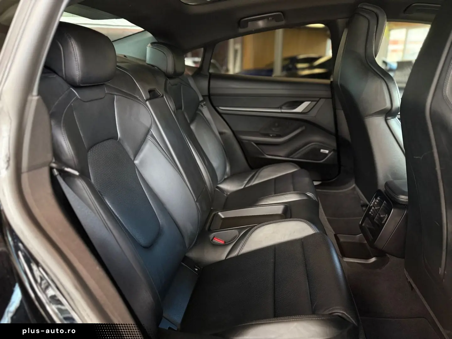 PORSCHE Taycan 4S APPROVED BOSE PANO 93 4 kWh 2.Display