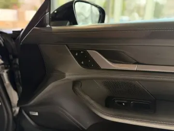 PORSCHE Taycan 4S APPROVED BOSE PANO 93 4 kWh 2.Display