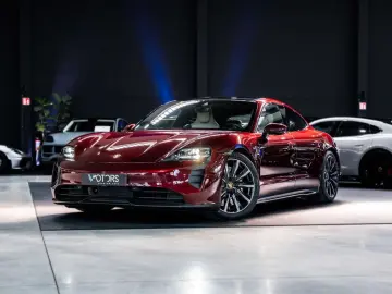 PORSCHE Taycan 4S 93.4 kWh - Sport design - 18-way - Spo