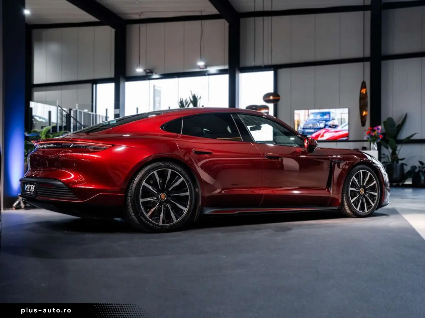 PORSCHE Taycan 4S 93.4 kWh - Sport design - 18-way - Spo