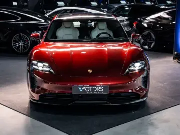 PORSCHE Taycan 4S 93.4 kWh - Sport design - 18-way - Spo