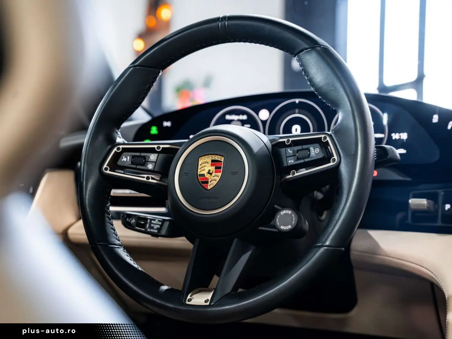 PORSCHE Taycan 4S 93.4 kWh - Sport design - 18-way - Spo