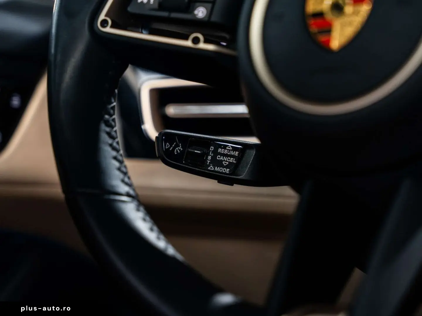 PORSCHE Taycan 4S 93.4 kWh - Sport design - 18-way - Spo