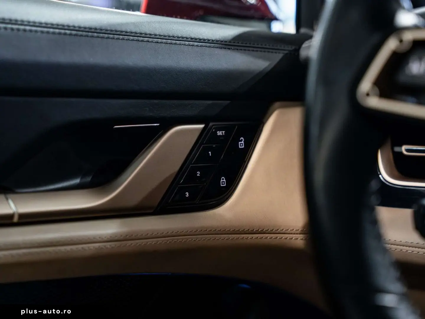 PORSCHE Taycan 4S 93.4 kWh - Sport design - 18-way - Spo