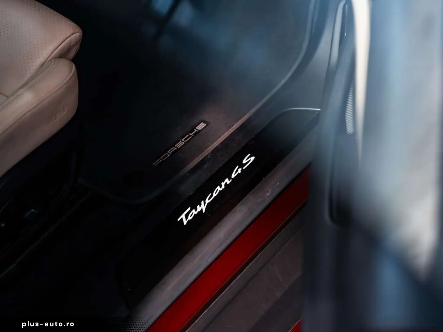 PORSCHE Taycan 4S 93.4 kWh - Sport design - 18-way - Spo