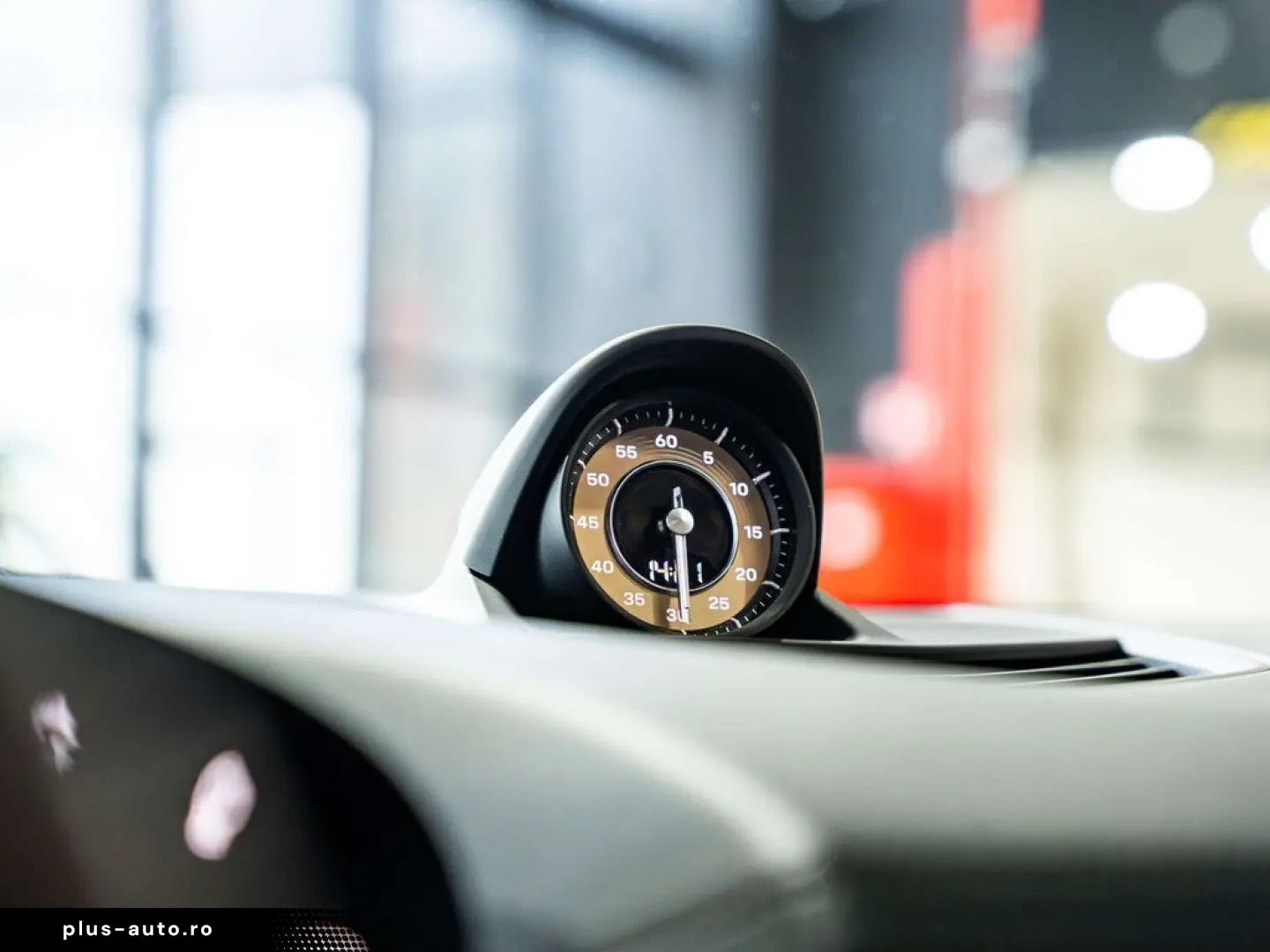 PORSCHE Taycan 4S 93.4 kWh - Sport design - 18-way - Spo