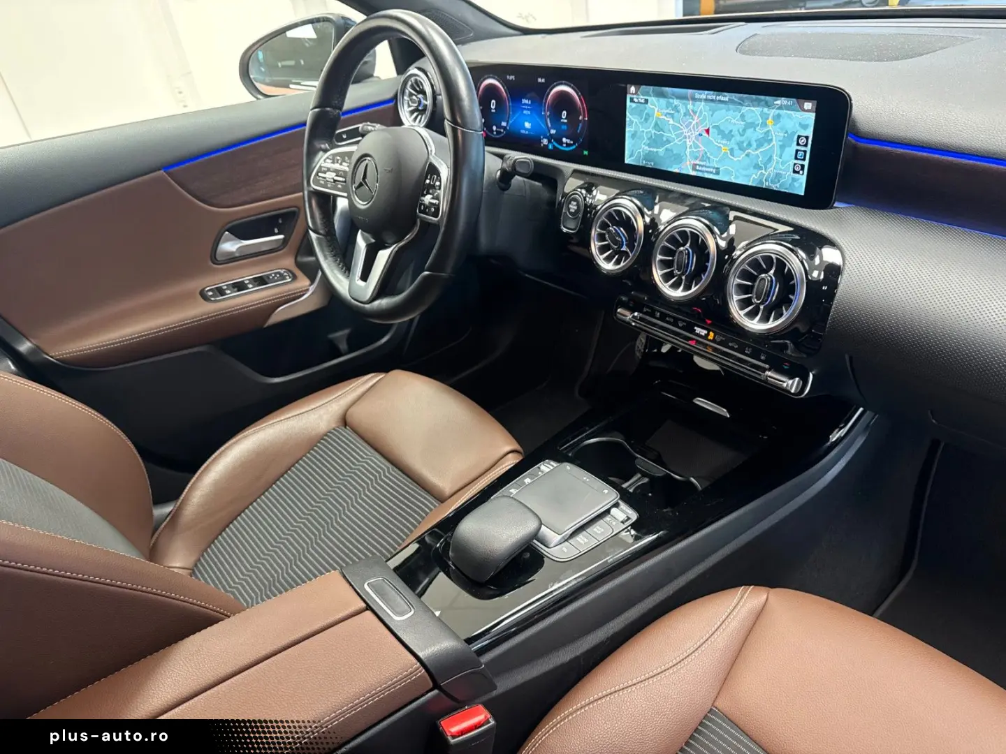 MERCEDES-BENZ A 250 e Progressive 360 Multibeam Dist&hellip;