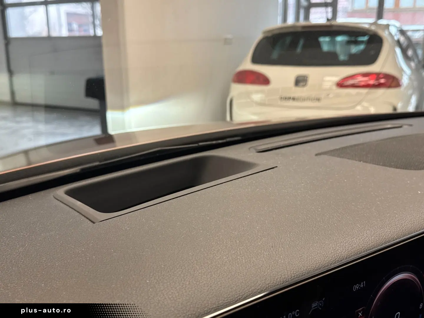 MERCEDES-BENZ A 250 e Progressive 360 Multibeam Dist&hellip;