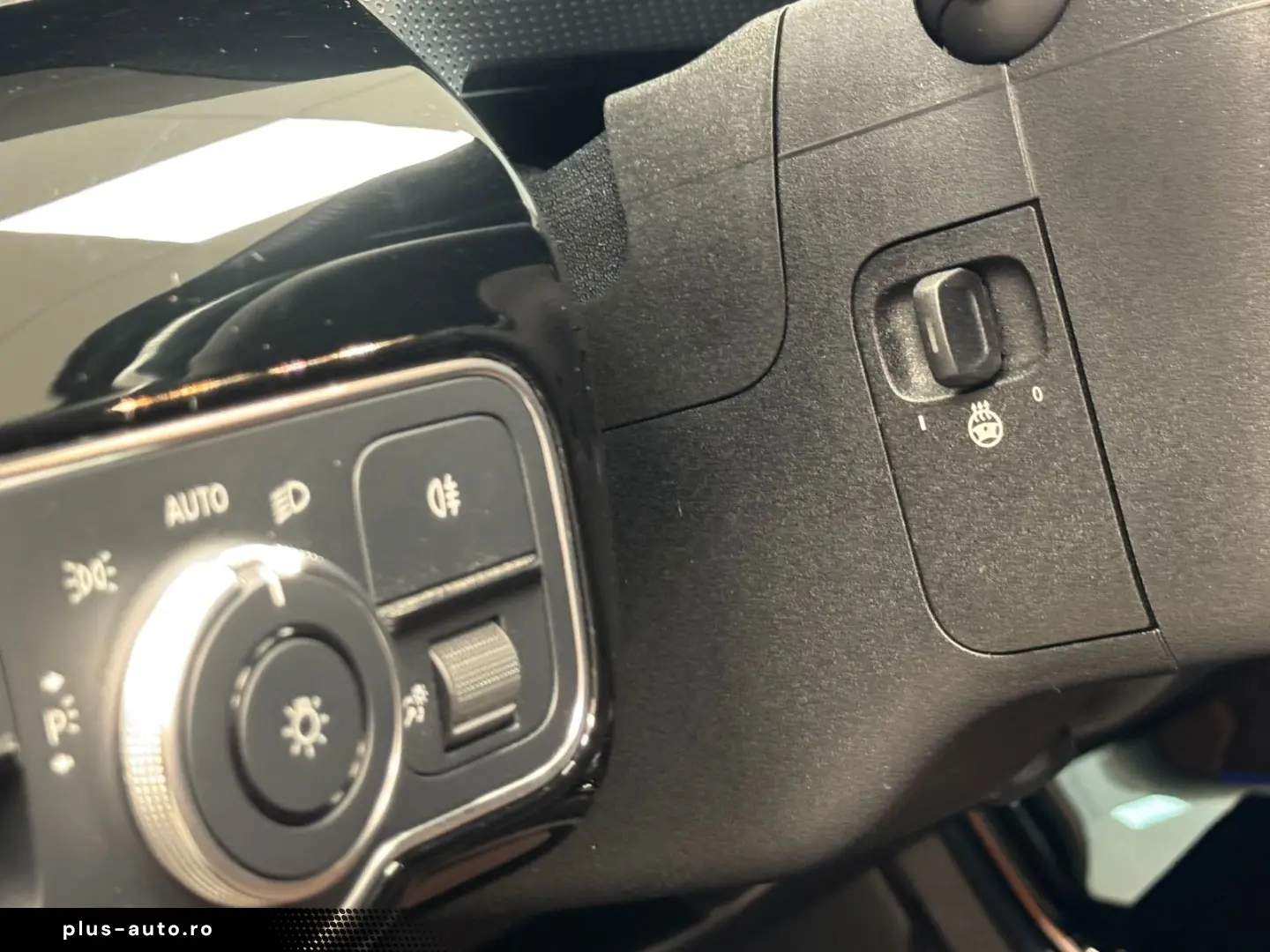 MERCEDES-BENZ A 250 e Progressive 360 Multibeam Dist&hellip;