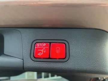 MERCEDES-BENZ EQB250  Adv  DISTRO Pano HUD KeyGo LED…