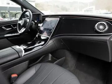 MERCEDES-BENZ EQE 350 SUV 4M ElectricArt LED 360 AHK…