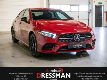MERCEDES-BENZ A 250e Limousine AMG Line LED KAMERA A…