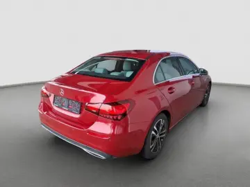 MERCEDES-BENZ A 180 Limousine AUT DynLicht Fernlicht&hellip;