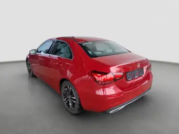 MERCEDES-BENZ A 180 Limousine AUT DynLicht Fernlicht&hellip;