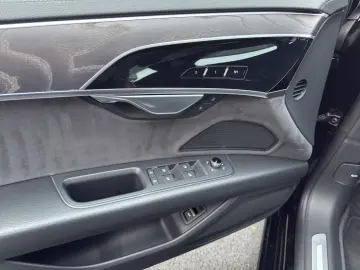 AUDI A8 50 TDI Q MATRIX PDC KAMERA LEDER LM18