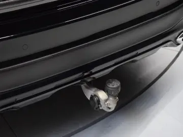 MERCEDES-BENZ GLC 400 e 4Matic AMG Line Pano Distron…