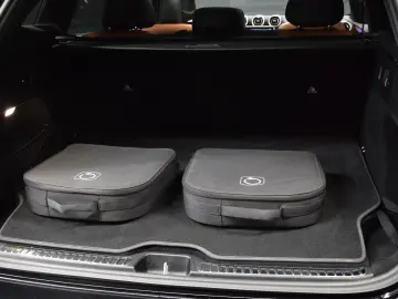 MERCEDES-BENZ GLC 400 e 4Matic AMG Line Pano Distron…