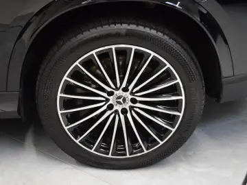 MERCEDES-BENZ GLC 400 e 4Matic AMG Line Pano Distron…