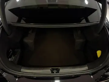 MERCEDES-BENZ A 250 e 8G Limo PANO LEDER BEIGE HUD WIDE 360