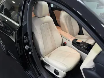 MERCEDES-BENZ A 250 e 8G Limo PANO LEDER BEIGE HUD WIDE 360