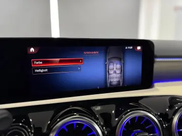 MERCEDES-BENZ A 250 e 8G Limo PANO LEDER BEIGE HUD WIDE 360