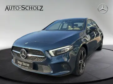 MERCEDES-BENZ A 250 e Limousine PROGRESSIVE NIGHT AH…